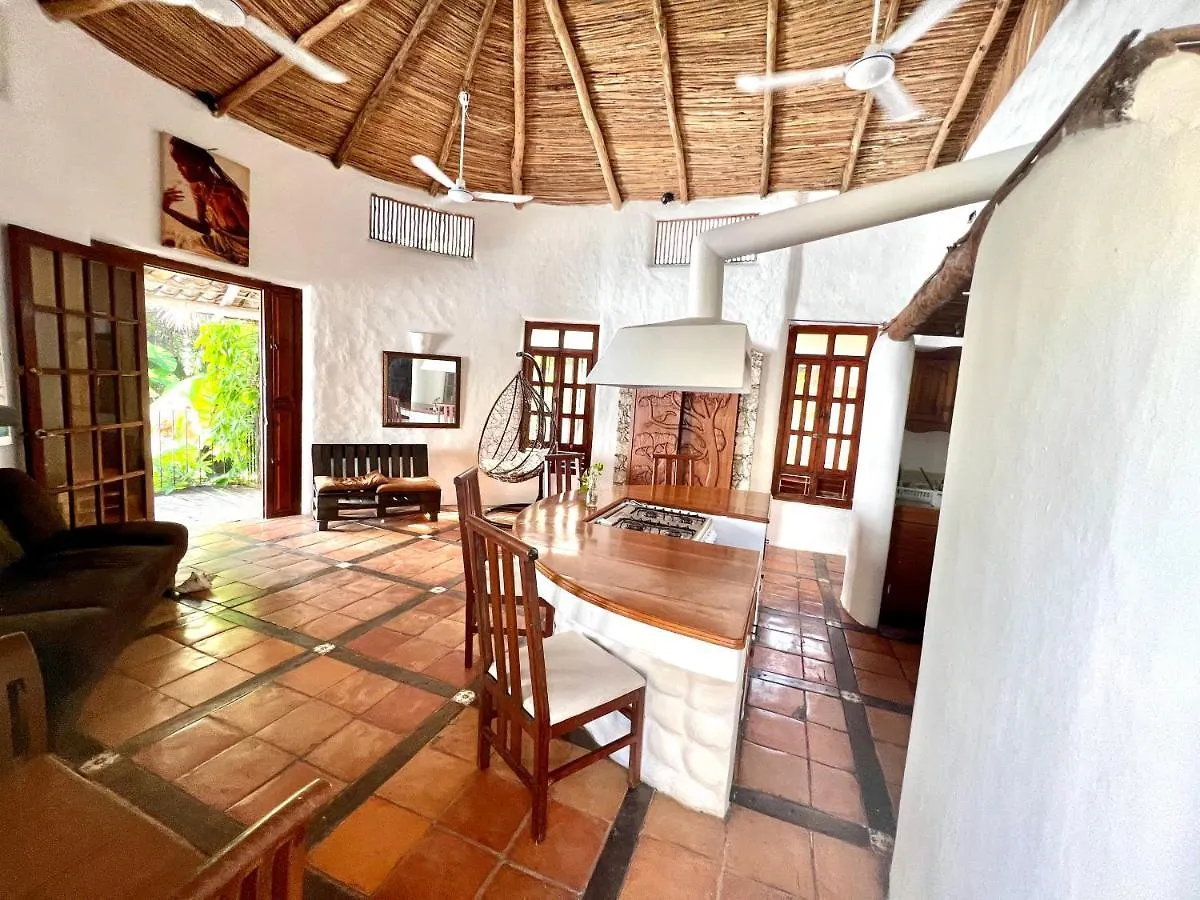 Bed & Breakfast Villa Blanca Cancun